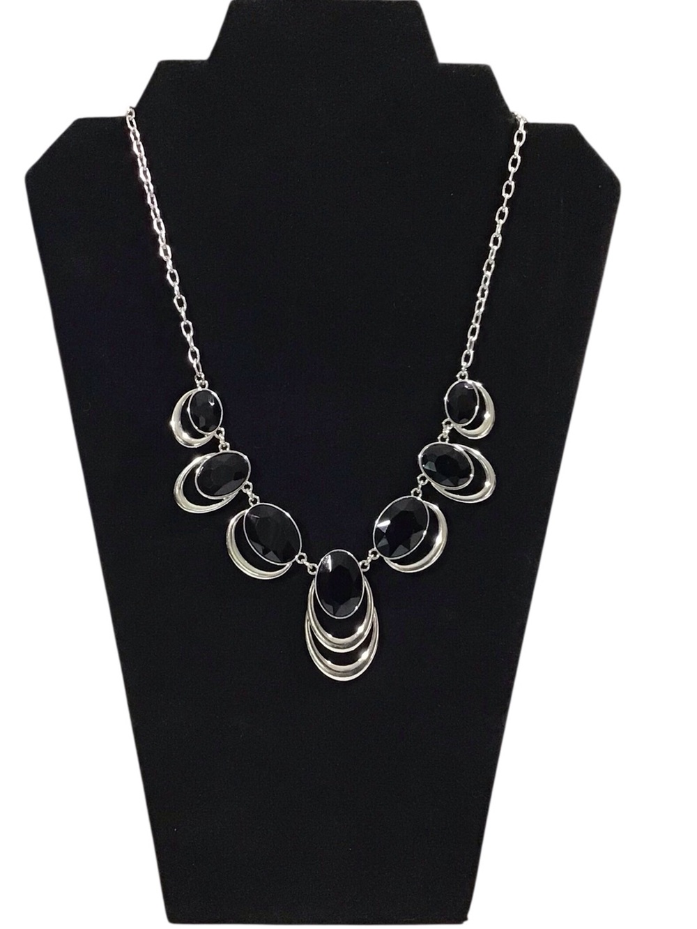 Black Statement Necklace Silver Tone Chain Acrylic Metal Fashion Jewelry